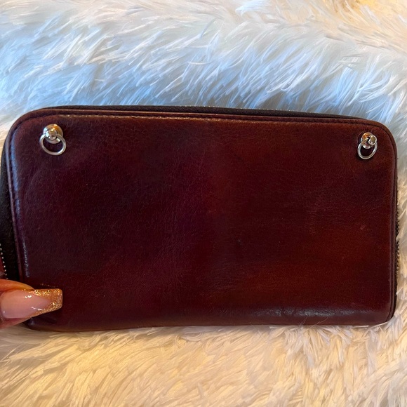 Prada Logo-Plaque-Zip-Around Wallet/Crossbody 💯Authentic. EUC - Picture 4 of 8